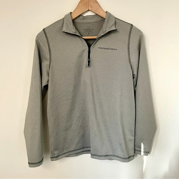 Vineyard Vines Performance Quarter Zip Sweatshirt - Picture 1 of 5